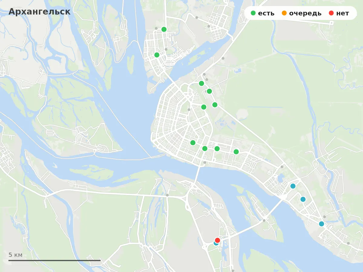 Карта заправок Архангельск: зелёные — есть топливо, оранжевые — очередь, красные — нет