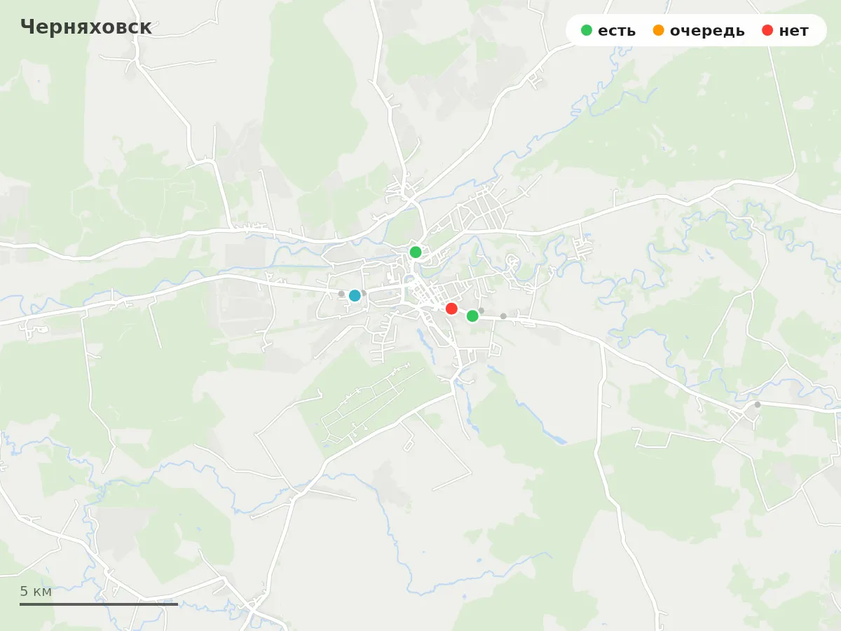 Карта заправок Черняховск: зелёные — есть топливо, оранжевые — очередь, красные — нет