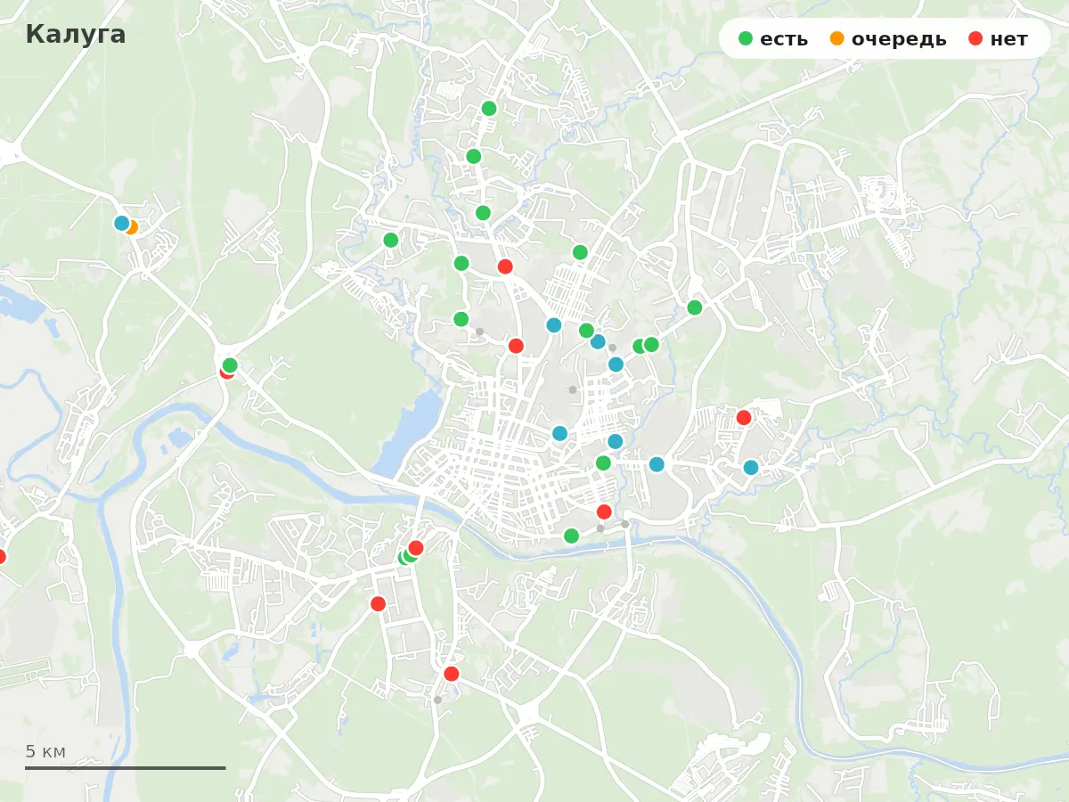 Карта заправок Калуга: зелёные — есть топливо, оранжевые — очередь, красные — нет