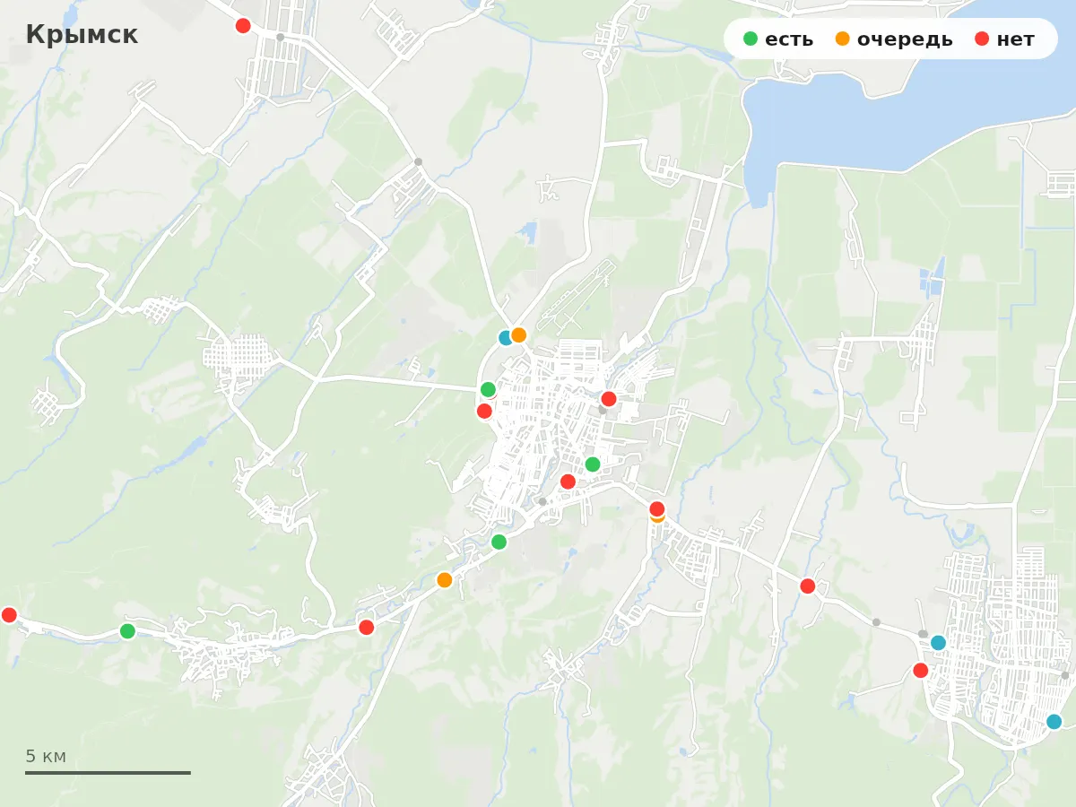 Карта заправок Крымск: зелёные — есть топливо, оранжевые — очередь, красные — нет