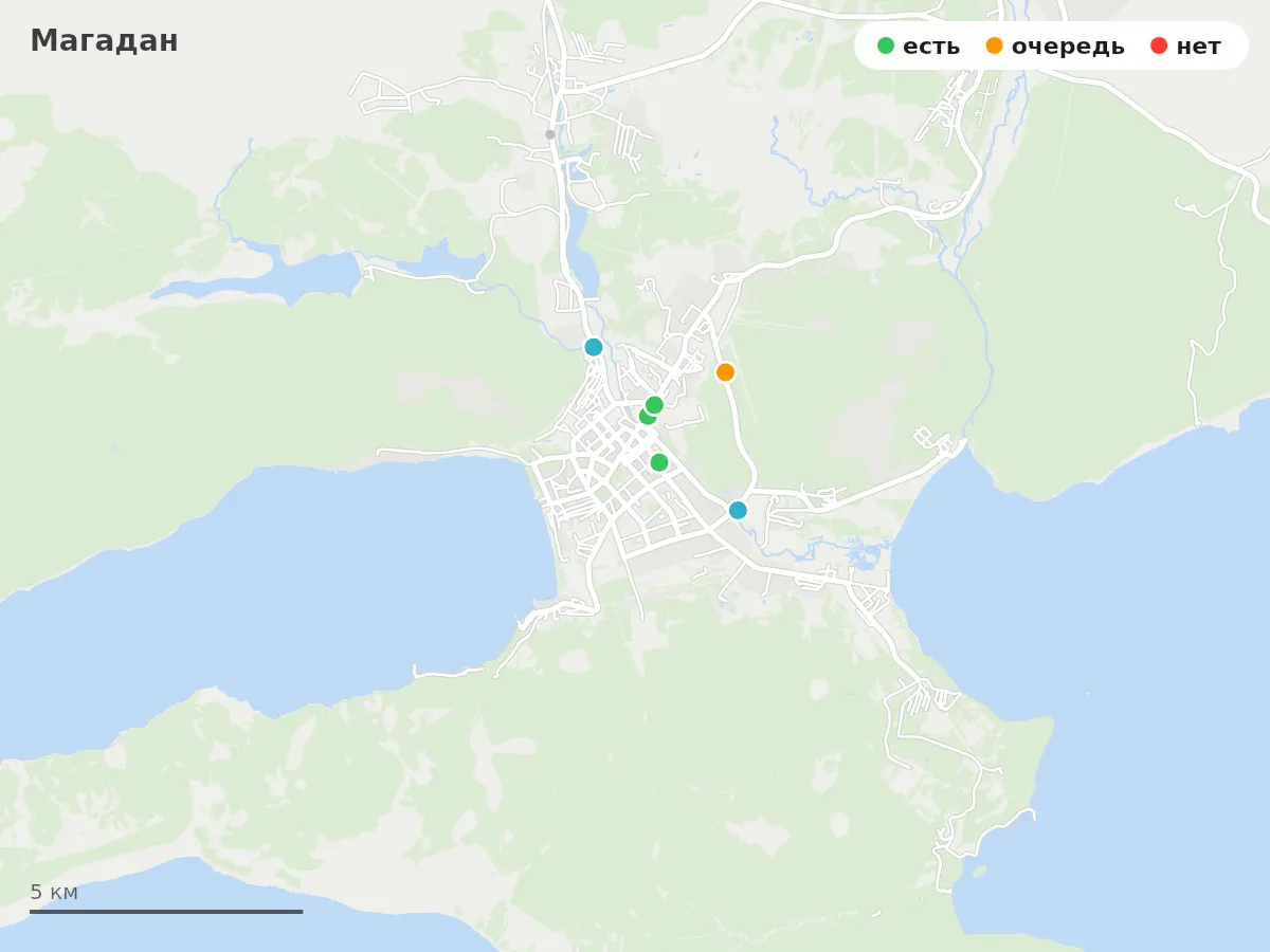 Карта заправок Магадан: зелёные — есть топливо, оранжевые — очередь, красные — нет