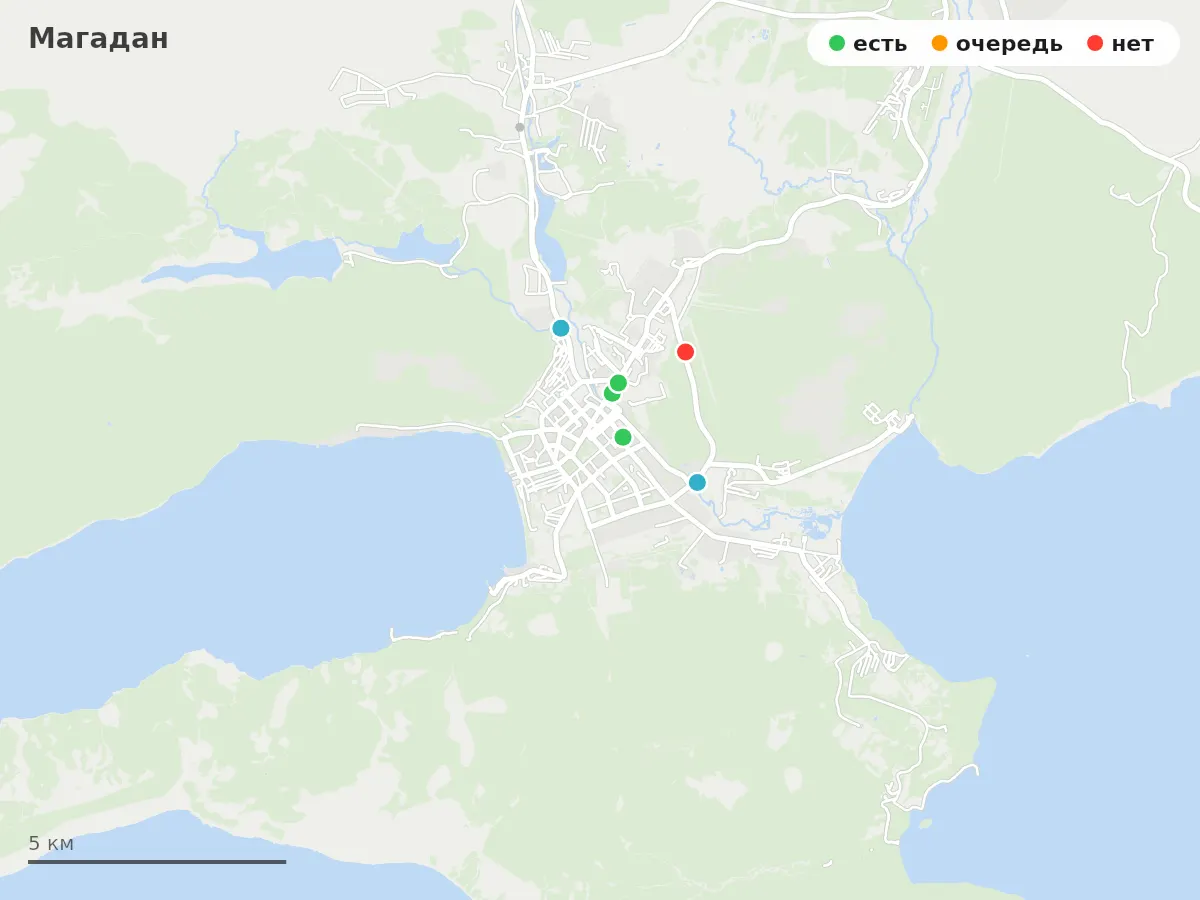 Карта заправок Магадан: зелёные — есть топливо, оранжевые — очередь, красные — нет