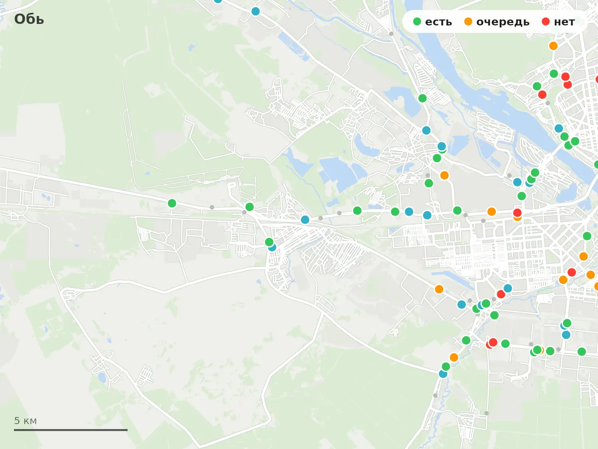 Карта заправок Обь: зелёные — есть топливо, оранжевые — очередь, красные — нет