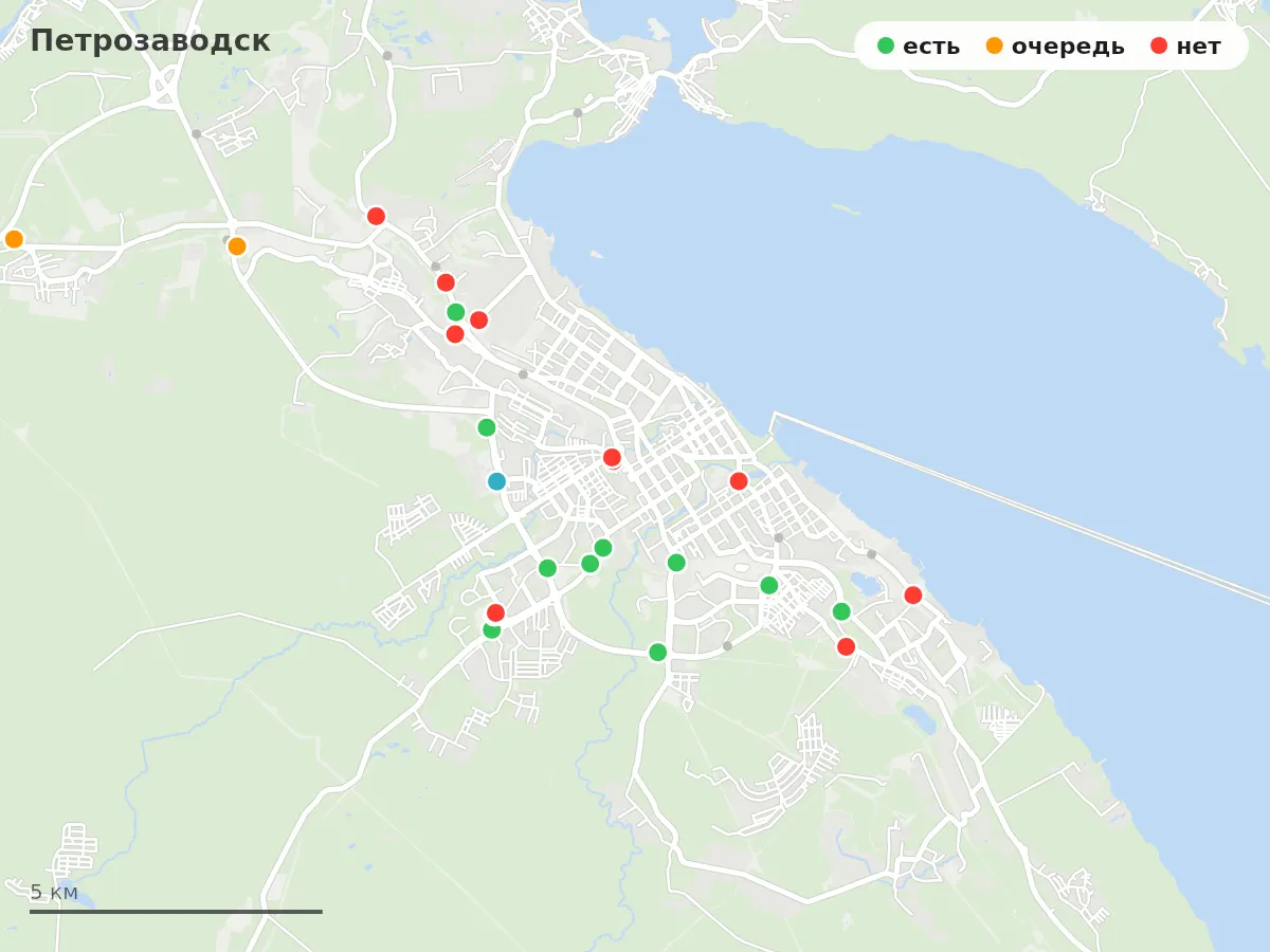 Карта заправок Петрозаводск: зелёные — есть топливо, оранжевые — очередь, красные — нет