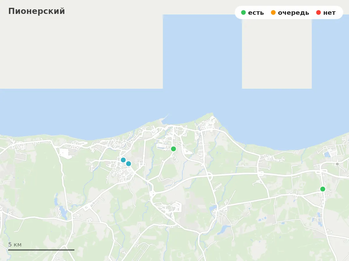 Карта заправок Пионерский: зелёные — есть топливо, оранжевые — очередь, красные — нет