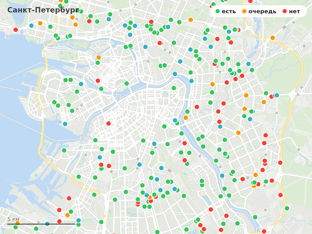 Карта заправок Санкт-Петербург: зелёные — есть топливо, оранжевые — очередь, красные — нет