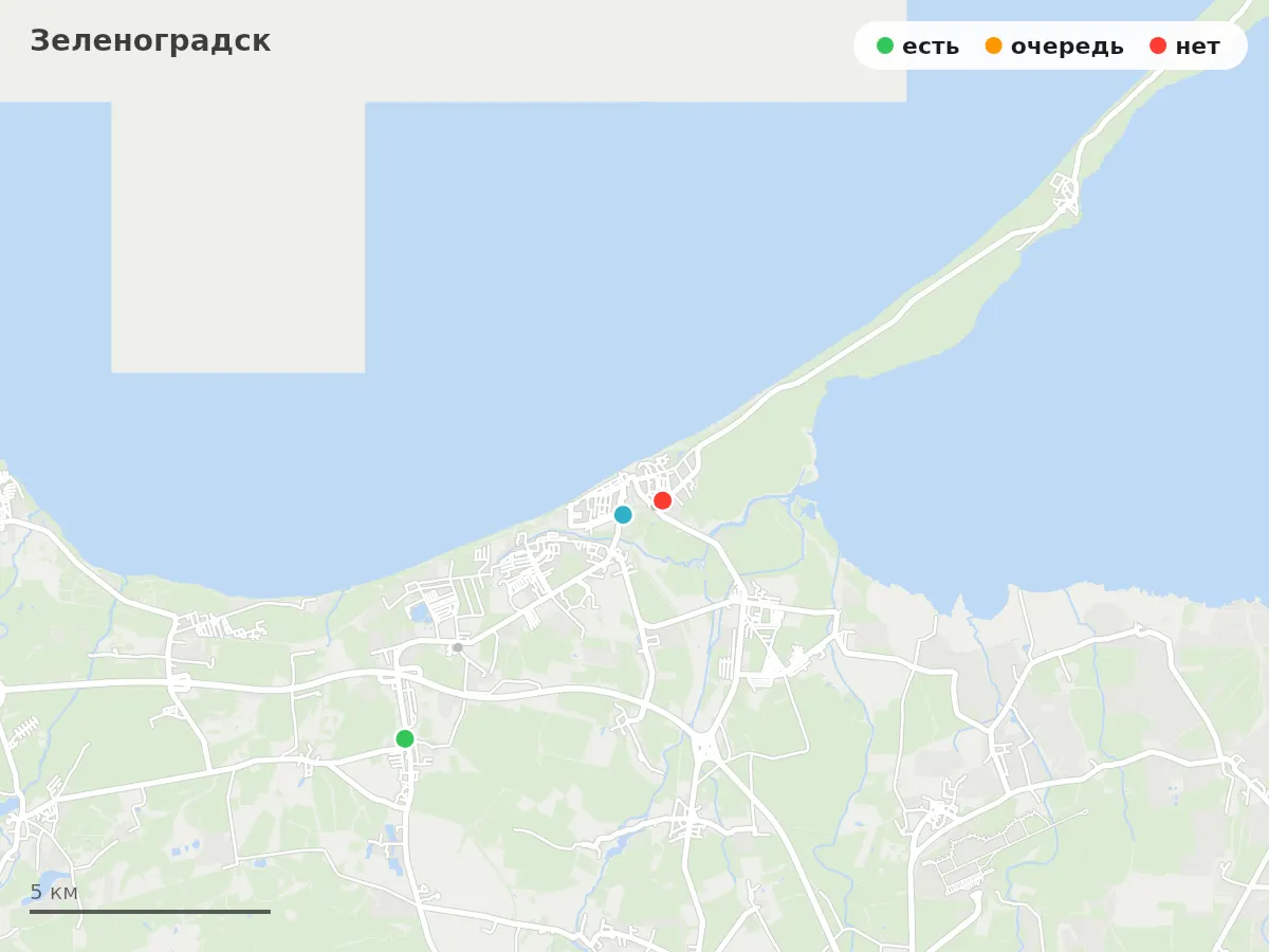 Карта заправок Зеленоградск: зелёные — есть топливо, оранжевые — очередь, красные — нет